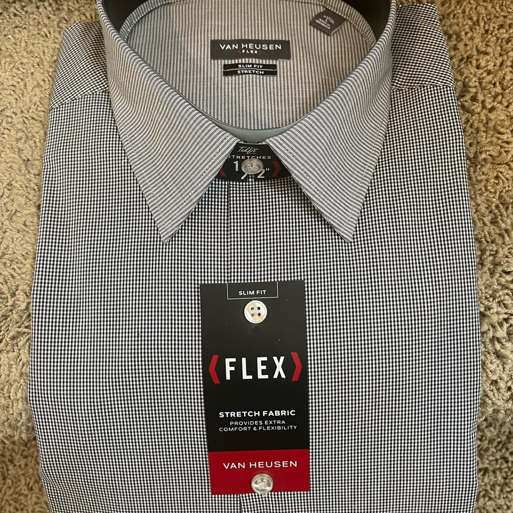 NWT Van Heusen Flex Slim Fit Button Down Dress Shirt - Navy & White